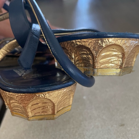 Beautiful Salvatore Ferragamo Sandals - Picture 6 of 9
